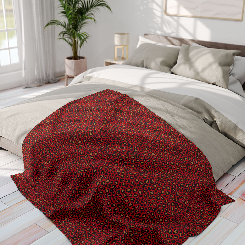 Spicy Kitty - Scarlet - Cozy Arctic Fleece Blanket - Festive Holiday Throw