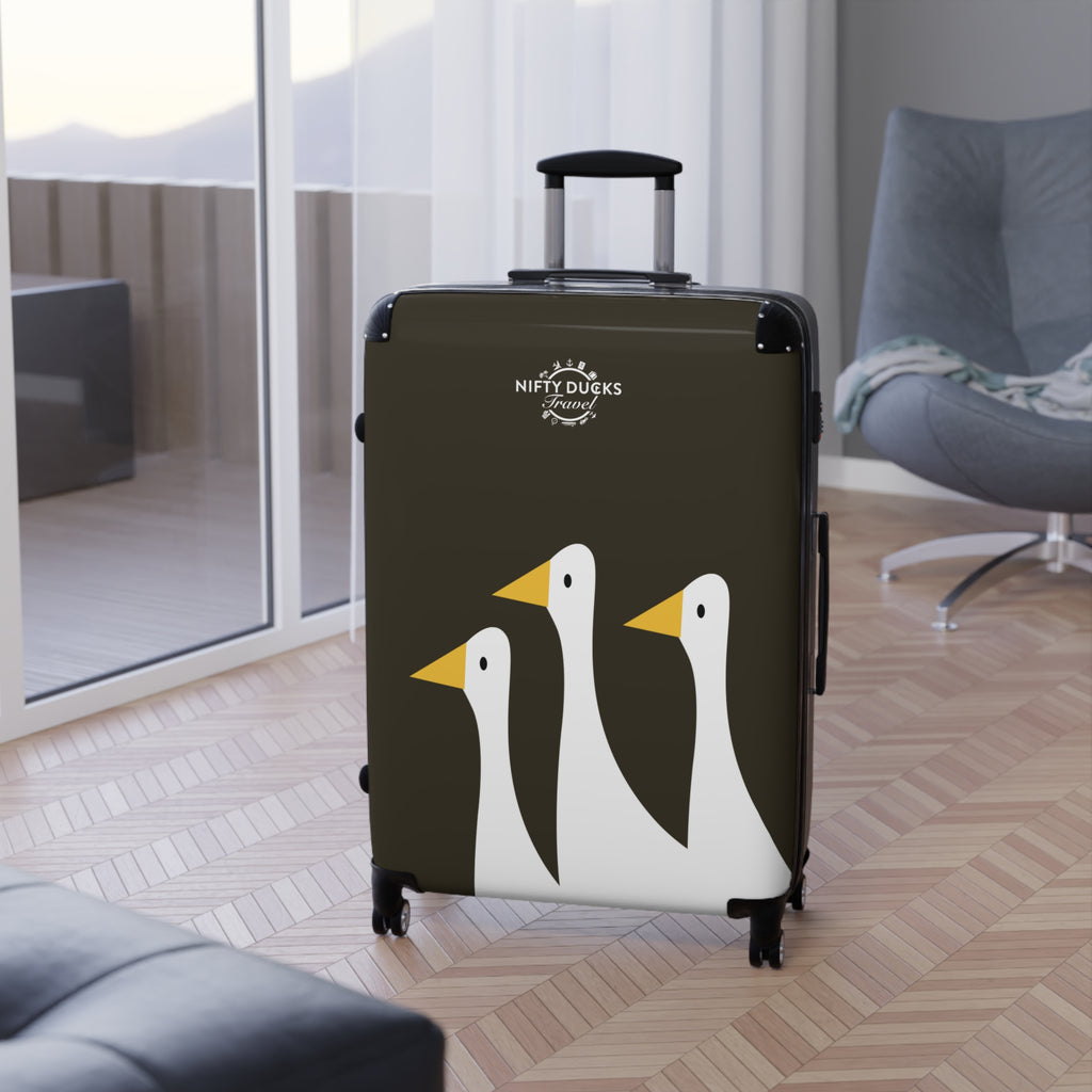 Traveling Ducks - Stylish Luggage for Adventurers - Signature Brown