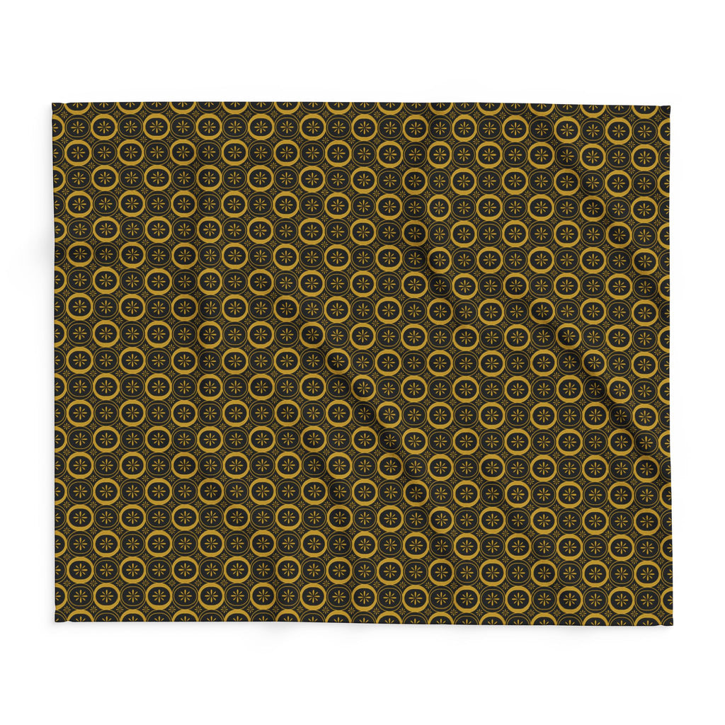 Solaris - Black - Gold - Cozy Arctic Fleece Blanket - Festive Holiday Throw