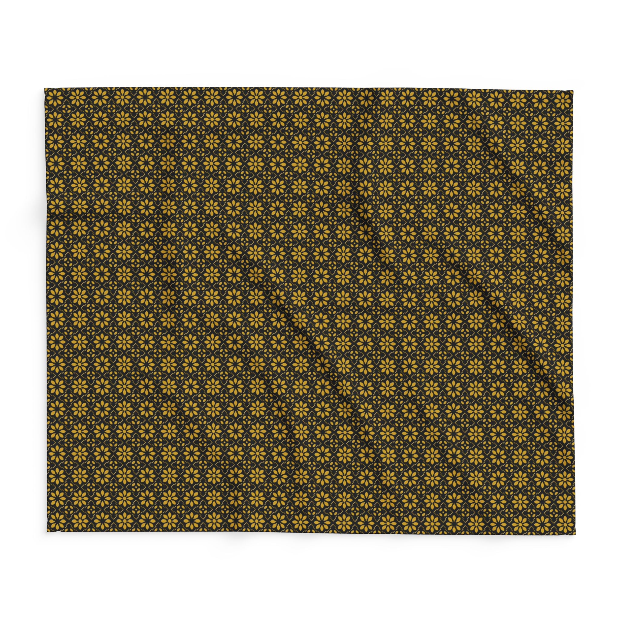 Florina - Black - Gold - Cozy Arctic Fleece Blanket - Festive Holiday Throw