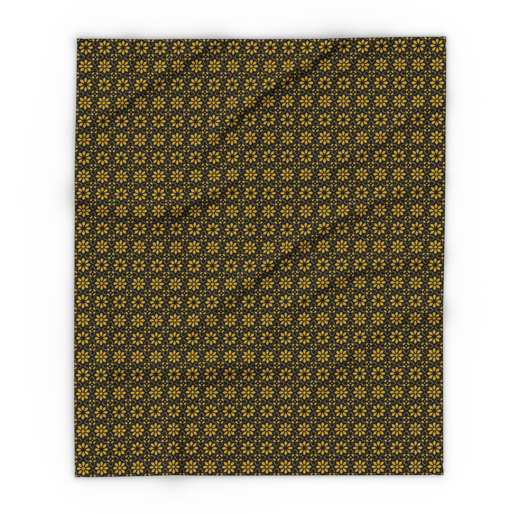 Florina - Black - Gold - Cozy Arctic Fleece Blanket - Festive Holiday Throw