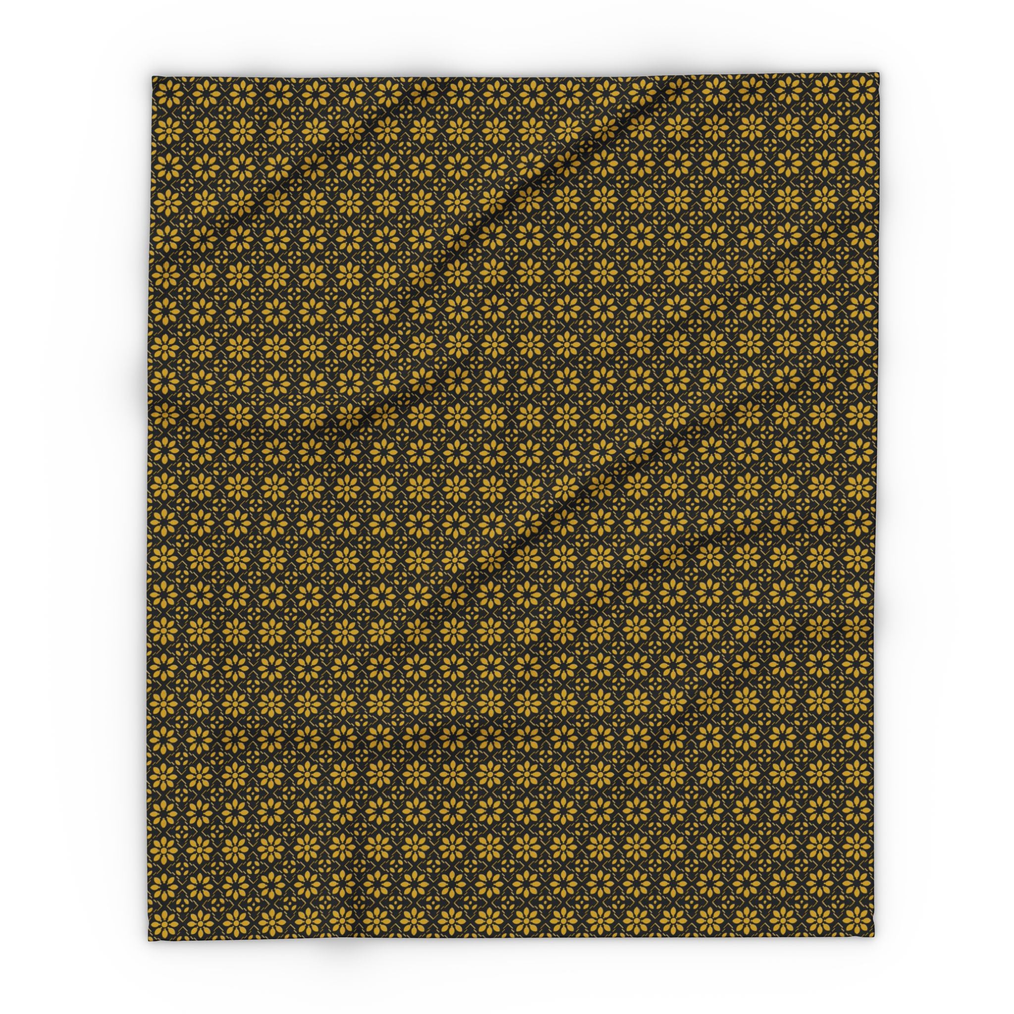 Florina - Black - Gold - Cozy Arctic Fleece Blanket - Festive Holiday Throw